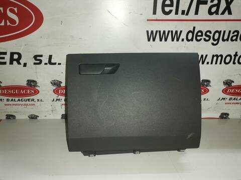 Guantera Seat Leon CUPRA 300 4DRIVE 300CV