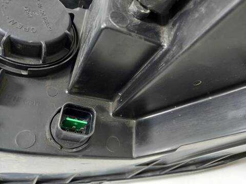 Foto 3ª: Faro Derecho Hyundai Santa Fe D4EB (2010)