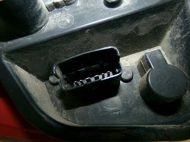 Foto 4ª: Piloto Trasero Derecho Renault Clio 1.4 G 2005-2009 [K4JG7] (2005)
