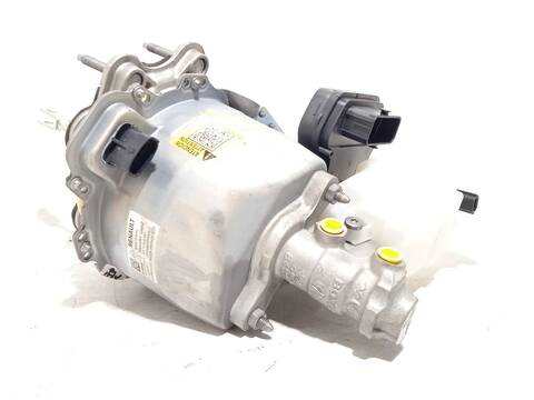 Foto 1ª: Servofreno Renault Arkana 1.6 E-TECH 145 LDMU) 94CV 69KW [H4M632] (2025)