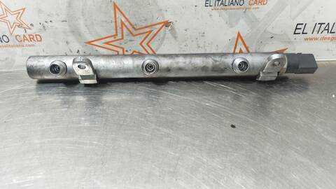 Foto 4ª: Rampa Inyectora Mercedes Clase ML 300 3.0 CDI W164) 224CV 165KW AUT. OM642 (2005)