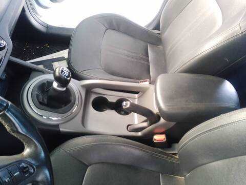 Consola Central Kia Sportage BUSINESS 2WD 116CV 85KW