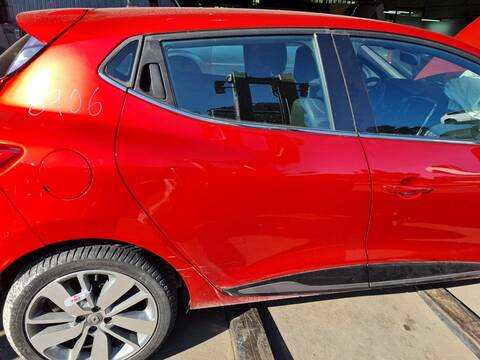 Foto 2ª: Puerta Trasera Derecha Renault Clio BUSINESS 90CV 66KW [K9KC6] (2015)