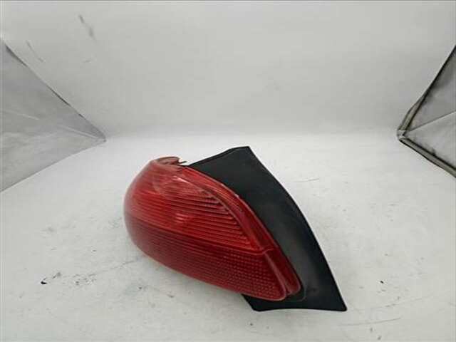 Foto 3ª: Piloto Trasero Izquierdo Peugeot 206 2.0 GTI [2.0 LTR. - 100 KW 16V CAT (RFN - EW10J4)] [RFN / EW10J4]