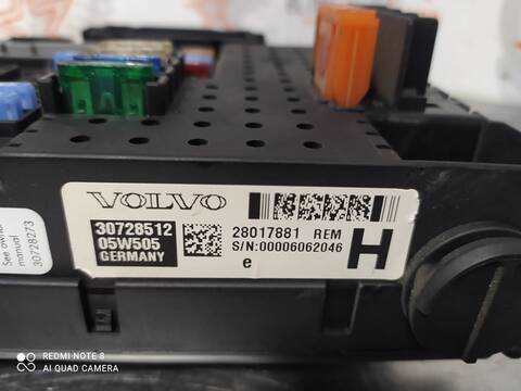 Foto 3ª: Caja Reles Fusibles Volvo XC 90 D5 OCEAN RACE 185CV 136KW [D5244T4] (2006)