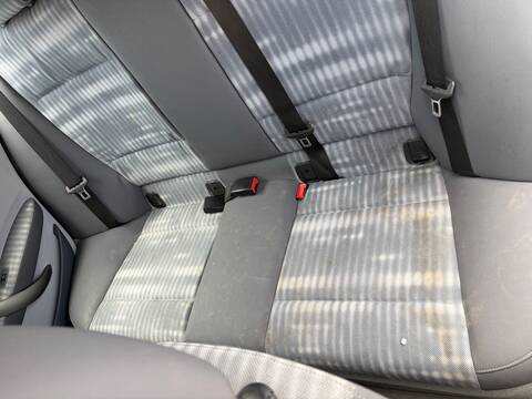 Foto 3ª: Asientos Traseros Bmw Serie 1 114 204D4 BERLINA (2004)