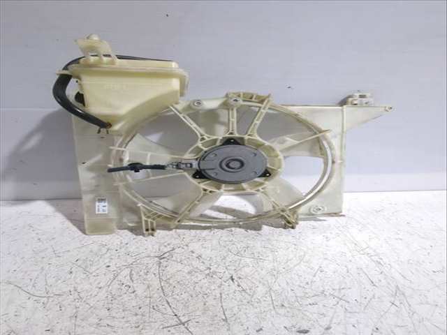 Foto 1ª: Electroventilador Toyota Yaris 1.33 VVT-I NSP90_) 100CV 74KW [1NR-FE] (2009)