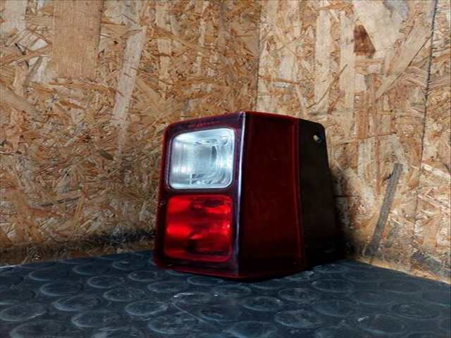 Piloto Trasero Derecho Renault Trafic COMBI 9 L1H1 2 8T 8/9 PLAZAS) 140CV