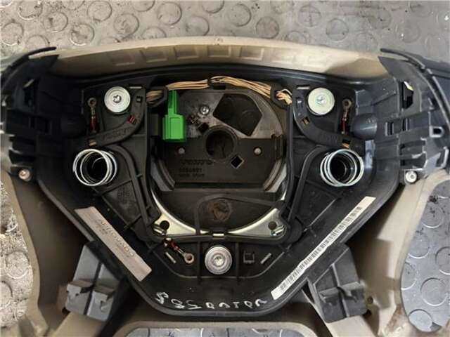 Foto 2ª: Volante Volvo XC 90 2.4 D5 (7 ASIENTOS) [2.4 LTR. - 120 KW DIESEL CAT] [D 5244 T]