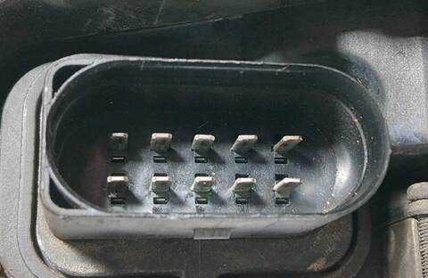 Foto 3ª: Faro Derecho Audi A6 2.5 TDI 155CV (2001)