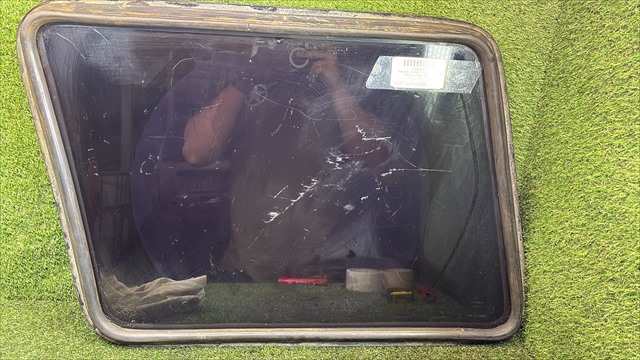 Foto 2ª: Luna Delantera Derecha Land Rover Discovery 2.5 D 200 TDI 3P [12L] (1994)