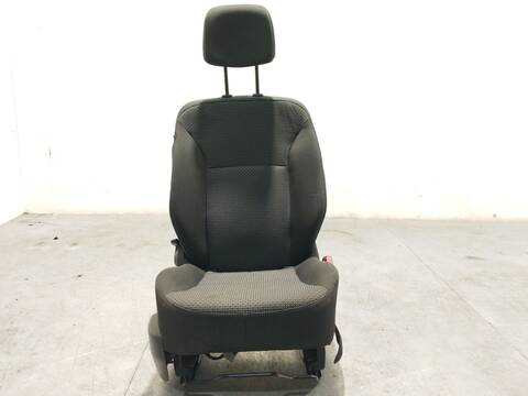Asiento Delantero Derecho Mercedes Citan 109 CDI 415.703) 90CV 66KW