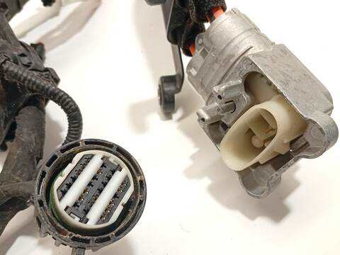 Foto 3ª: Centralita Motor ECU Ford Kuga 2.5 DURATEC PLUG-IN-HYBRID 152CV 112KW [BGDA] (2024)