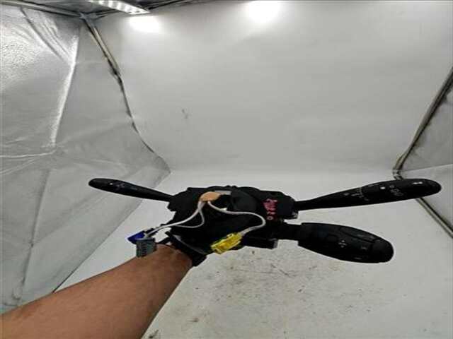 Foto 3ª: Mando Multifuncion Peugeot 206 2.0 GTI [2.0 LTR. - 100 KW 16V CAT (RFN - EW10J4)] [RFN / EW10J4]