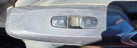 Botonera Elevalunas Nissan Juke ACENTA 117CV 86KW