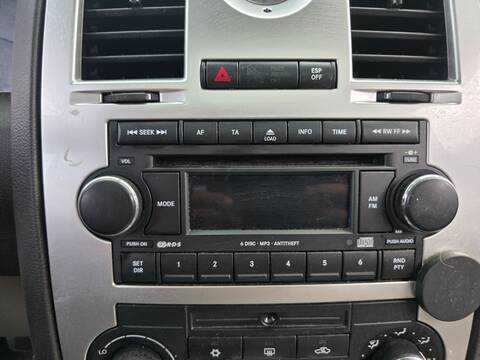Foto 1ª: Sistema Audio Radio CD Chrysler 300 642982 AUT. (2006)