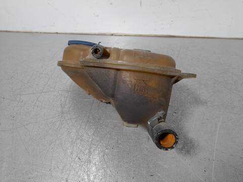 Foto 4ª: Deposito Expansion Volkswagen Passat ADVANCE BERLINA 130CV 96KW [AVF] (2001)