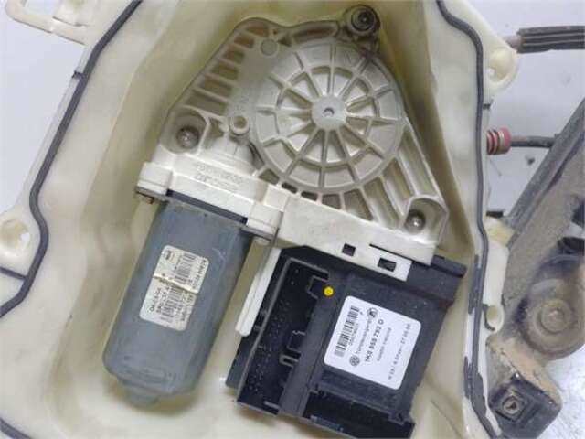Foto 3ª: Elevalunas Eléctrico Delantero Izquierdo Seat Altea 1.9 TDI [BJB]