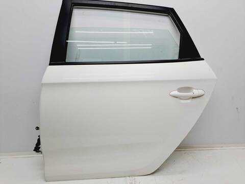 Puerta Trasera Izquierda Kia Carens BASIC 116CV 85KW