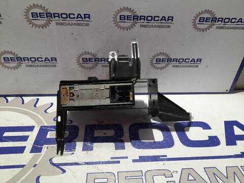 Foto 3ª: Sistema GPS Audi A6 2.5 V6 24V TDI 180CV [AKE] (2001)