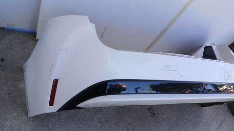 Foto 3ª: Paragolpes Trasero Toyota Corolla 1.8 HYBRID ZWE211) 98CV 72KW FAMILIAR [2ZR] (2020)