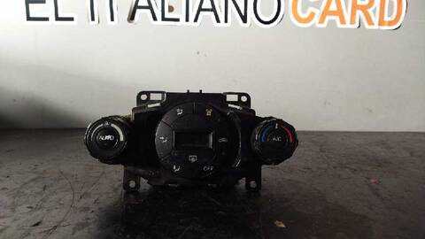 Foto 2ª: Mando Calefacción A. A. Ford Fiesta AMBIENTE 68CV 50KW [F6JD] (2010)