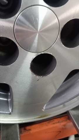 Foto 3ª: LLanta Aleacion Jeep Grand Cherokee 4.0 G ZJ LAREDO 5P. Automatico [MX-V6] (1993)