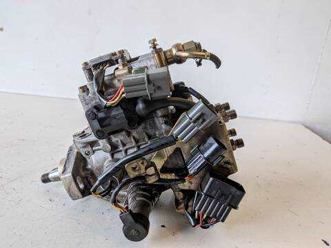 Bomba Inyeccion Mitsubishi Montero 4D56