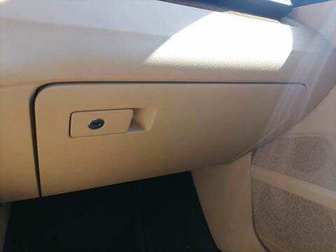 Guantera Volkswagen Passat TRENDLINE BERLINA 140CV 103KW