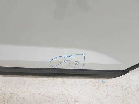 Foto 3ª: Puerta Trasera Izquierda Seat Ateca 1.6 TDI 116CV [DDY] (2016)