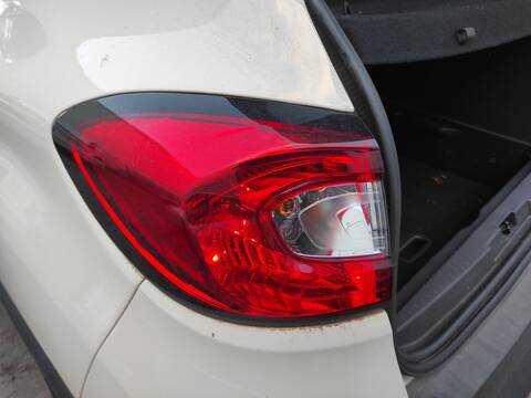 Foto 1ª: Piloto Trasero Izquierdo Renault Captur H4BB408 (2017)