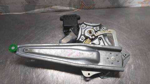 Foto 4ª: Elevalunas Manual Trasero Izquierdo Toyota Auris HYBRID ACTIVE BUSINESS PLUS 136CV 100KW (2016)