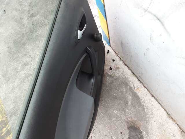 Foto 3ª: Puerta Trasera Izquierda Seat Ibiza 1.2 TDI 75CV 0CV [CFWA] (2013)