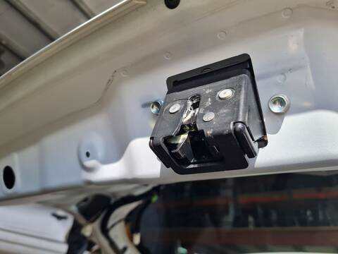 Foto 1ª: Cerradura Maletero Portón Mazda CX5 CENTER-LINE AWD [SH] (2016)