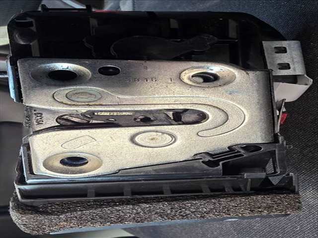 Cerradura Puerta Trasera Izquierda Nissan Qashqai N-STYLE 140CV 103KW