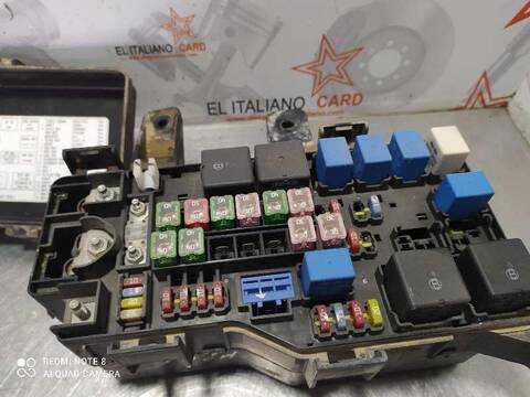 Foto 2ª: Caja Reles Fusibles Hyundai H1 TRAVEL 170CV 125KW [4CB] (2010)