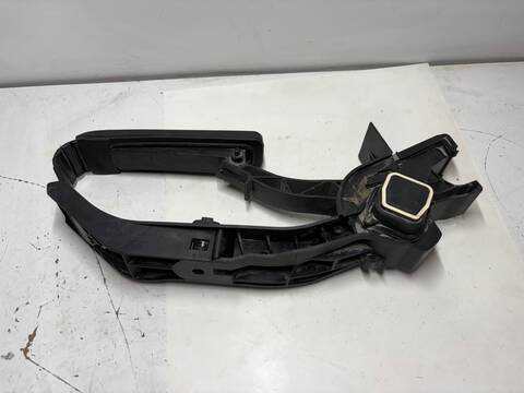 Foto 2ª: Pedal Acelerador Mercedes Clase CLK 200 G BM 209) COUPE