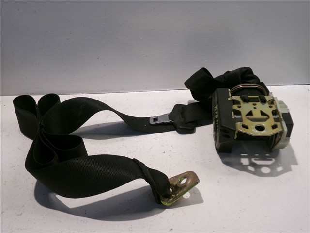 Foto 1ª: Cinturón Trasero Derecho Mercedes Clase C 200 2.0 G W203 KOMPRESSOR 2000-2007 [111955] (2002)