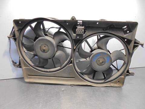 Foto 1ª: Electroventilador Ford Focus 1.8 TDCI CAT BERLINA 100CV 74KW [FFDA] (2003)