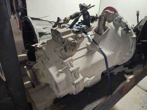 Foto 3ª: Caja Cambios Nissan Cabstar VERSION INDEFINIDA