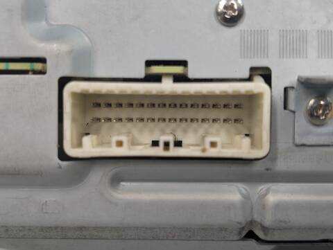 Foto 3ª: Sistema Audio Radio CD Subaru Forester VERSION INDEFINIDA (2013)