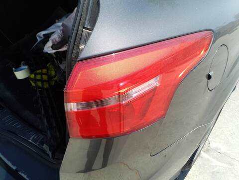 Foto 4ª: Piloto Trasero Derecho Ford Focus SPORT 115CV 85KW [T1DA] (2015)