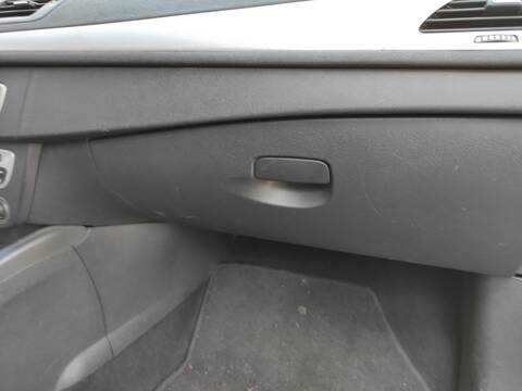 Foto 1ª: Guantera Renault Megane K9K832 BERLINA III BERLINA 5P (2010)