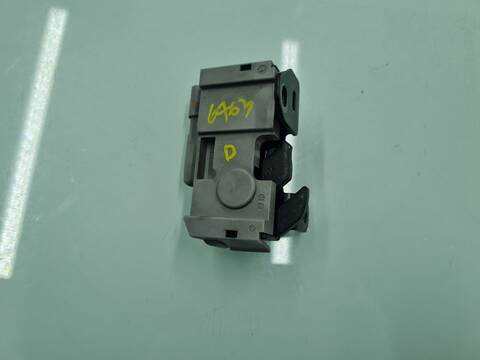 Cerradura Capot Mercedes Clase C 160 C 250 T CDI 4MATIC BLUETEC 205.209) 204CV 150KW FAMILIAR