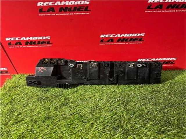 Foto 2ª: Caja Reles Fusibles Mercedes Vito 109/111 CDI WORKER COMPACTA CDI CAT 114CV 84KW FURGON [R9M 503] (2018)