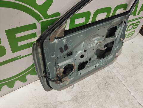 Foto 2ª: Puerta Delantera Derecha Volvo S40 1.6 CAT BERLINA 109CV 80KW [B4164S2] (2003)