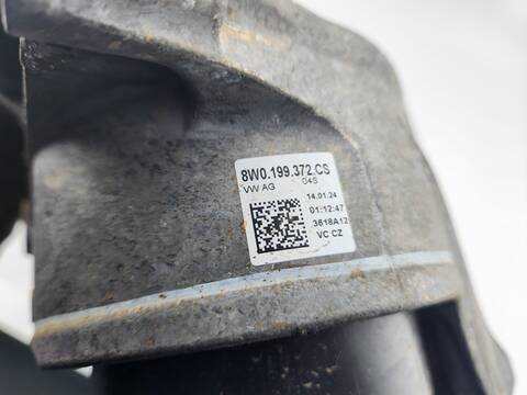 Foto 3ª: Soporte Motor Audi A4 35 TDI S LINE 4P) BERLINA 163CV 120KW [DTNA] (2024)