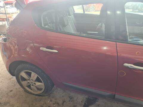Puerta Trasera Derecha Renault Megane D III BERLINA 5P DYNAMIQUE