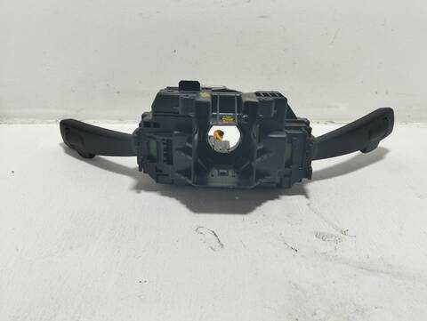 Foto 2ª: Mando Multifuncion Volvo V60 SUMMUM 2 DIESEL CAT 1969 CM3) 150CV [D4204T4] (2015)