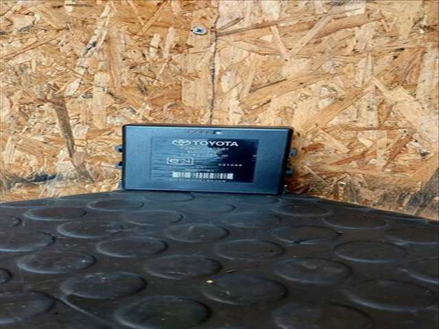 Centralita Check Control Toyota Land Cruiser 3.0 D-4D GX 163CV